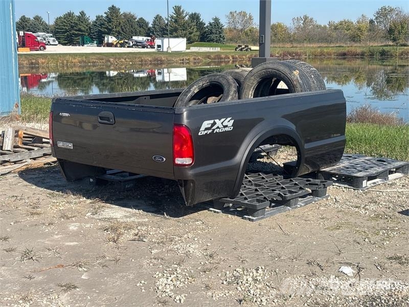 Ford 8 ft Pickup Truck Bed Transportas - Kita