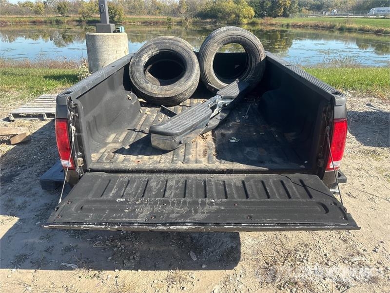Ford 8 ft Pickup Truck Bed Transportas - Kita