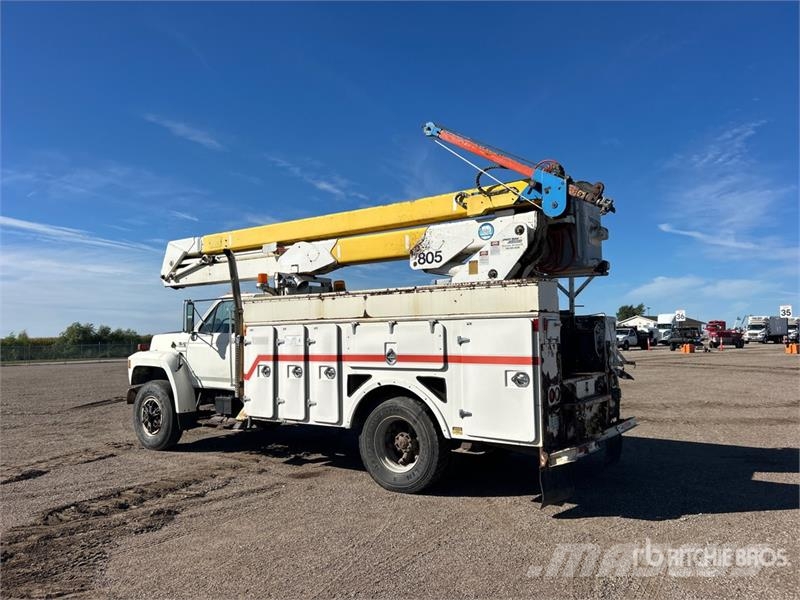 Ford 805 on Ford F-800 4x2 Bucket Truck Lastbilmonterede lifte