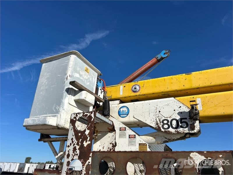 Ford 805 on Ford F-800 4x2 Bucket Truck Lastbilmonterede lifte