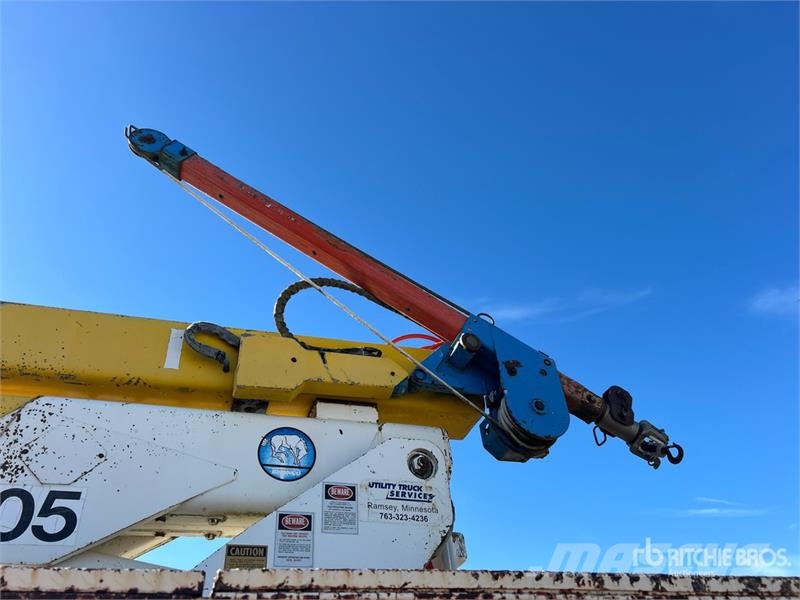 Ford 805 on Ford F-800 4x2 Bucket Truck Lastbilmonterede lifte