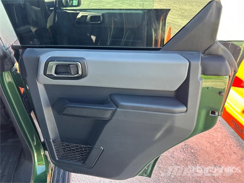 Ford Bronco Big Bend 4WD SUV Avtomobili