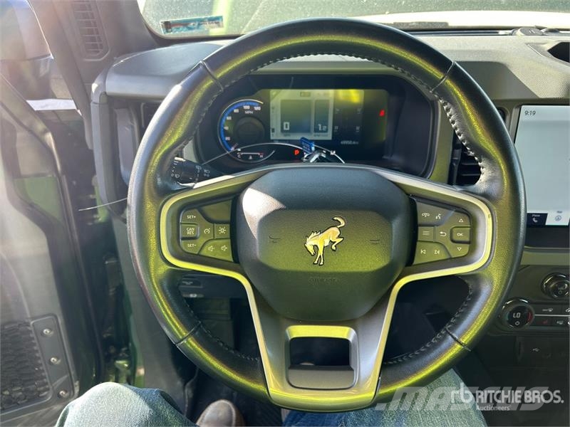 Ford Bronco Big Bend 4WD SUV Avtomobili