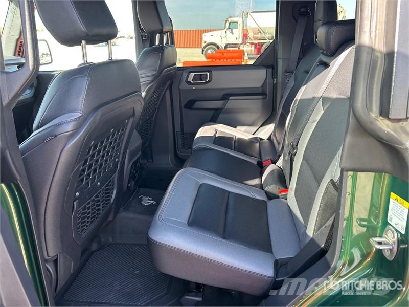 Ford Bronco Big Bend 4WD SUV Avtomobili