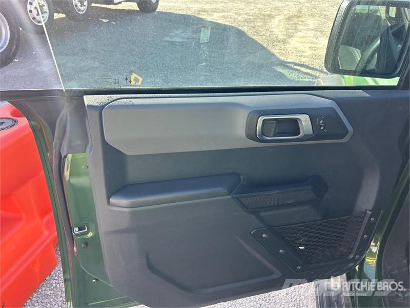 Ford Bronco Big Bend 4WD SUV Avtomobili