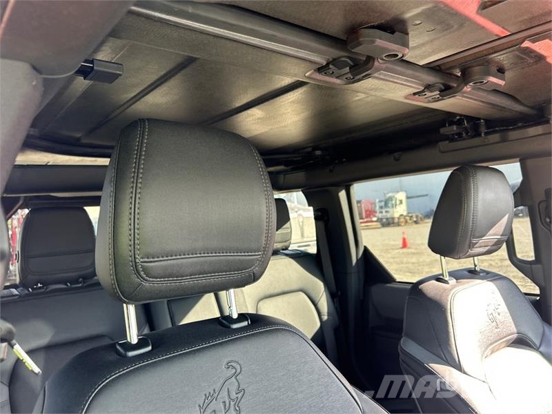 Ford Bronco Big Bend 4WD SUV Avtomobili