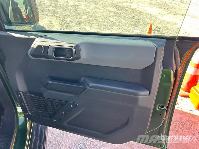 Ford Bronco Big Bend 4WD SUV Avtomobili