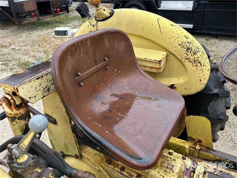 Ford C40226 Utility Tractor Tractores compactos