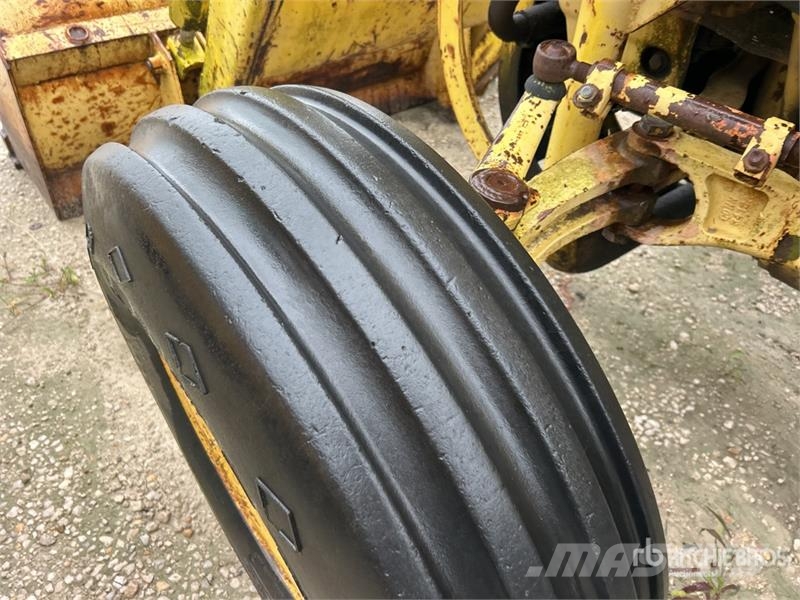 Ford C40226 Utility Tractor Tractores compactos