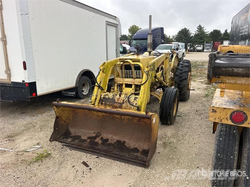 Ford C40226 Utility Tractor Tractores compactos