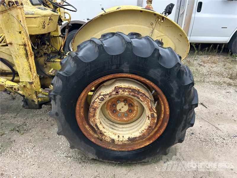 Ford C40226 Utility Tractor Tractores compactos