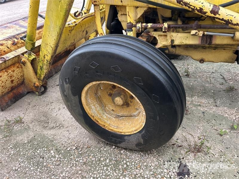 Ford C40226 Utility Tractor Tractores compactos