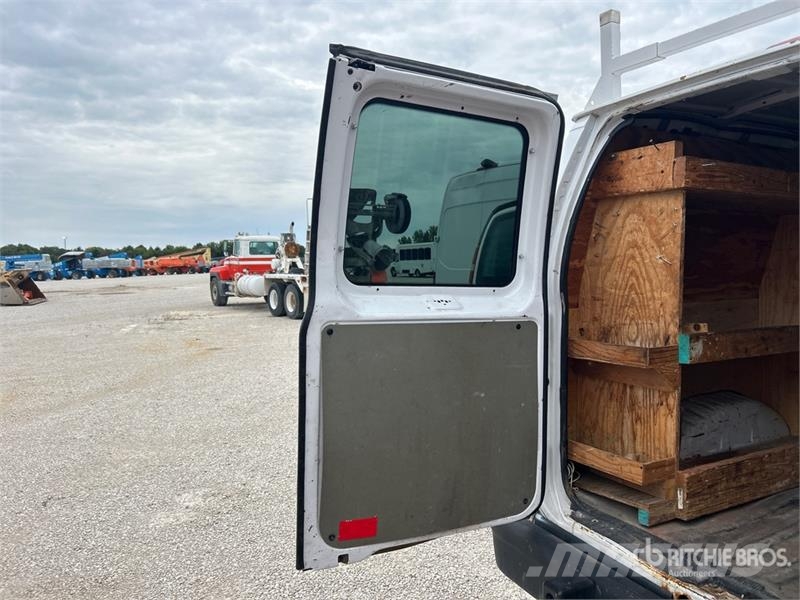 Ford E-250 Κλούβες με συρόμενες πόρτες