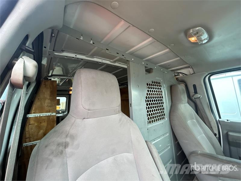 Ford E-250 Κλούβες με συρόμενες πόρτες