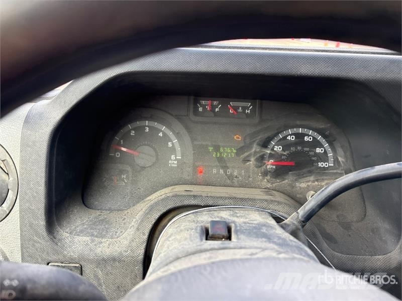 Ford E-250 Dostavna vozila / kombiji