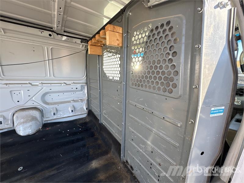 Ford E-250 Ванове за доставки