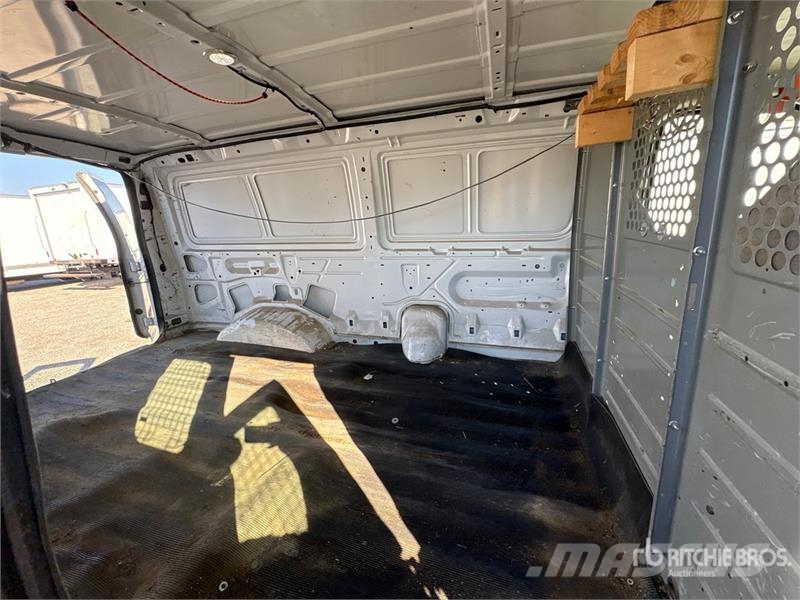 Ford E-250 Ванове за доставки