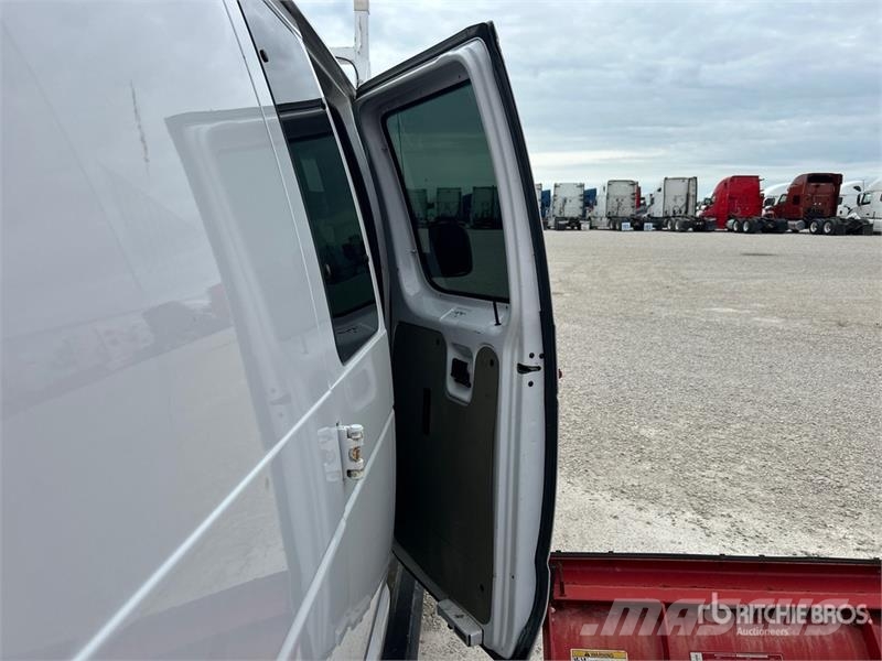 Ford E-250 Κλούβες με συρόμενες πόρτες