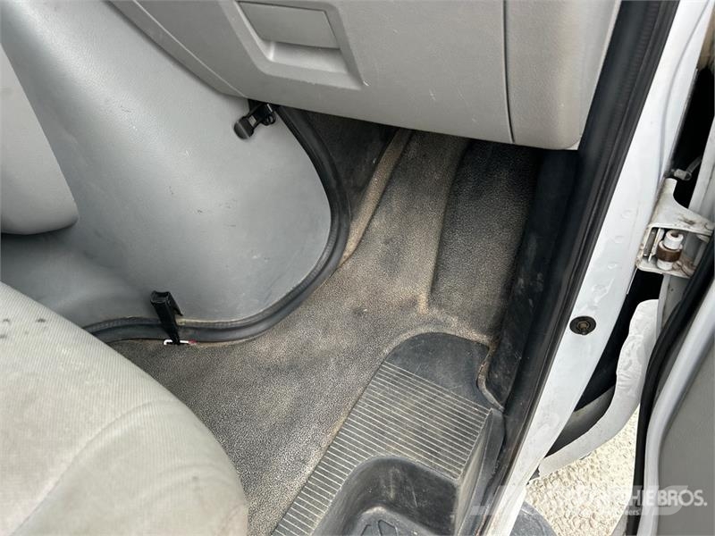 Ford E-250 Κλούβες με συρόμενες πόρτες