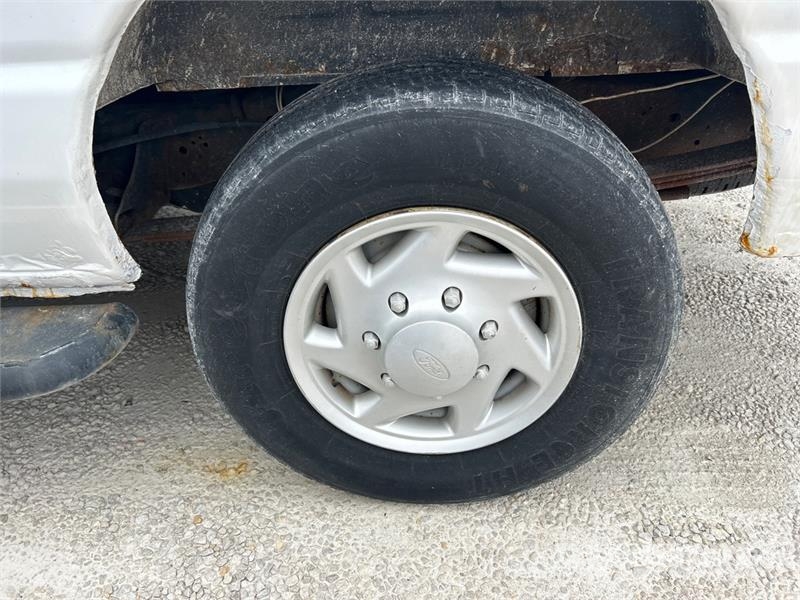 Ford E-250 Κλούβες με συρόμενες πόρτες