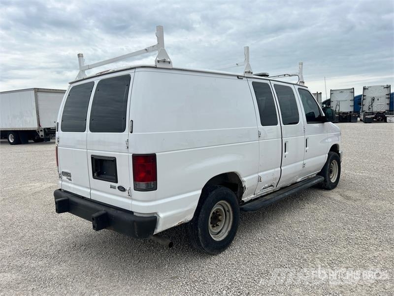 Ford E-250 Κλούβες με συρόμενες πόρτες