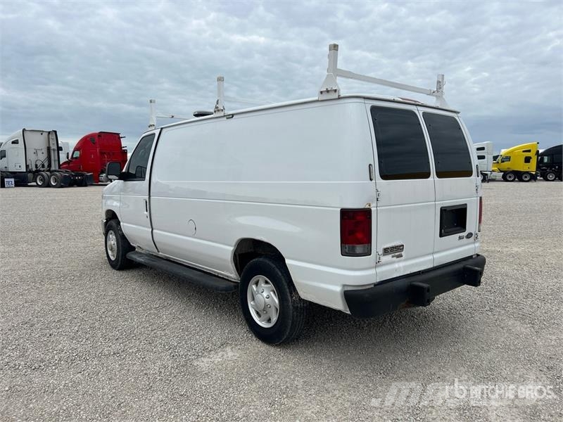 Ford E-250 Κλούβες με συρόμενες πόρτες
