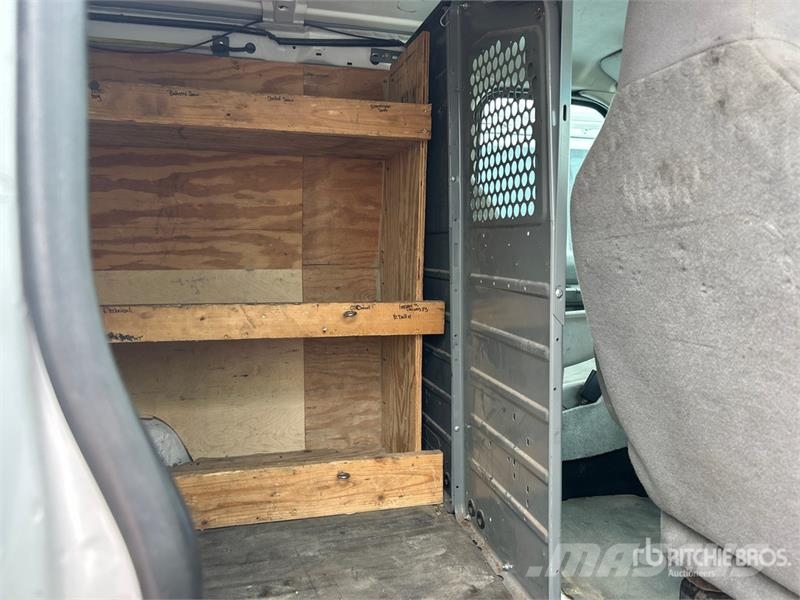 Ford E-250 Κλούβες με συρόμενες πόρτες