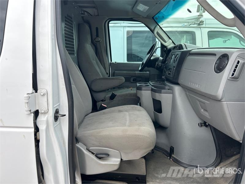 Ford E-250 Κλούβες με συρόμενες πόρτες