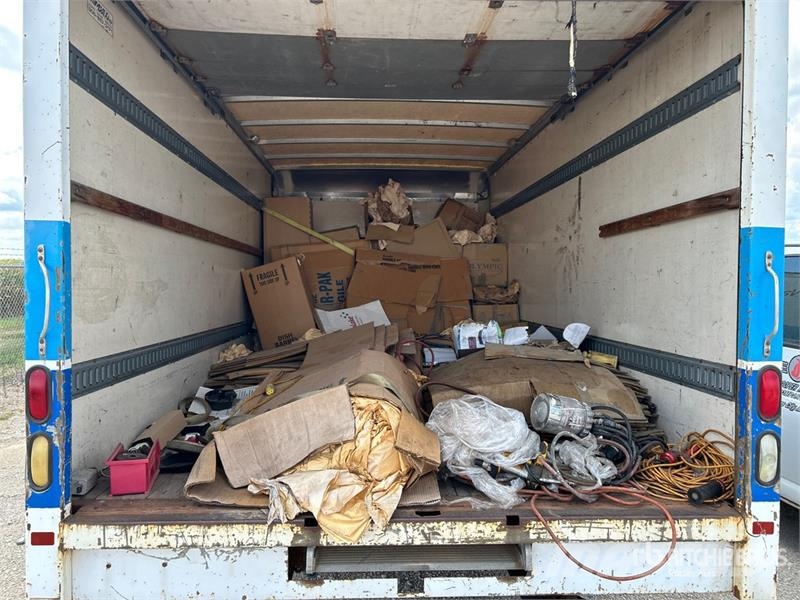Ford E-350 Busy / Vany