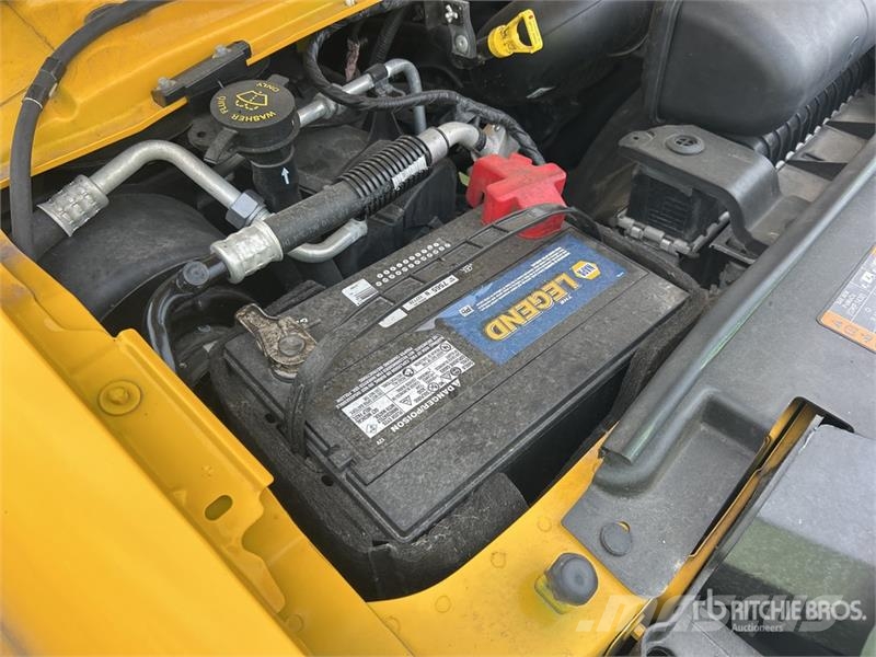 Ford E-350 4x2 Van Truck 貨箱式卡車