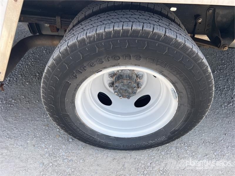 Ford E-350 4x2 Van Truck Sanduk kamioni