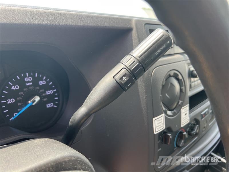 Ford E-350 4x2 Van Truck Sanduk kamioni