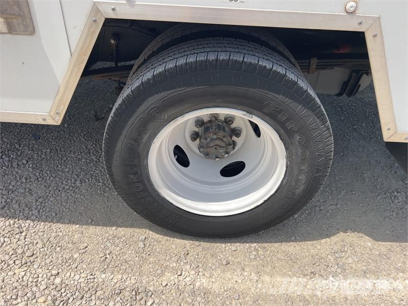 Ford E-350 4x2 Van Truck Sanduk kamioni
