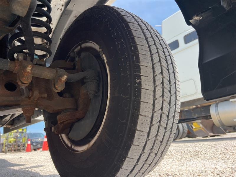 Ford E-350 4x2 Van Truck Sanduk kamioni