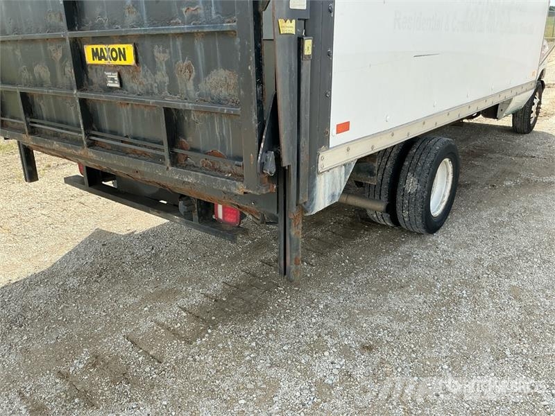 Ford E-350 4x2 Van Truck Sanduk kamioni