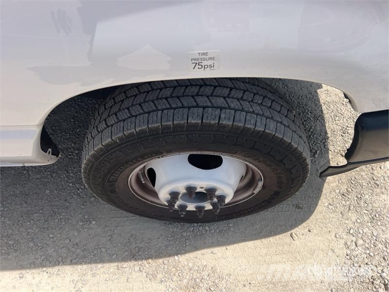Ford E-350 4x2 Van Truck Sanduk kamioni