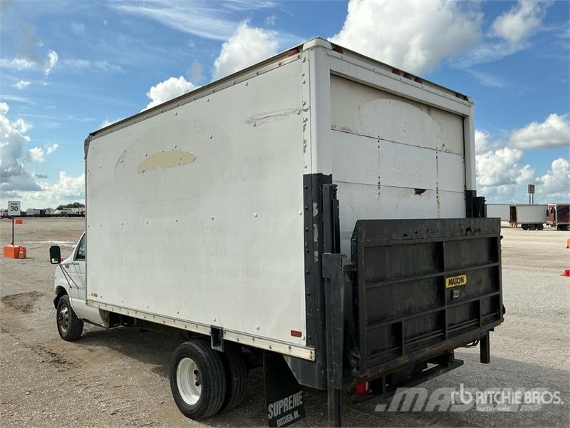 Ford E-350 4x2 Van Truck Sanduk kamioni