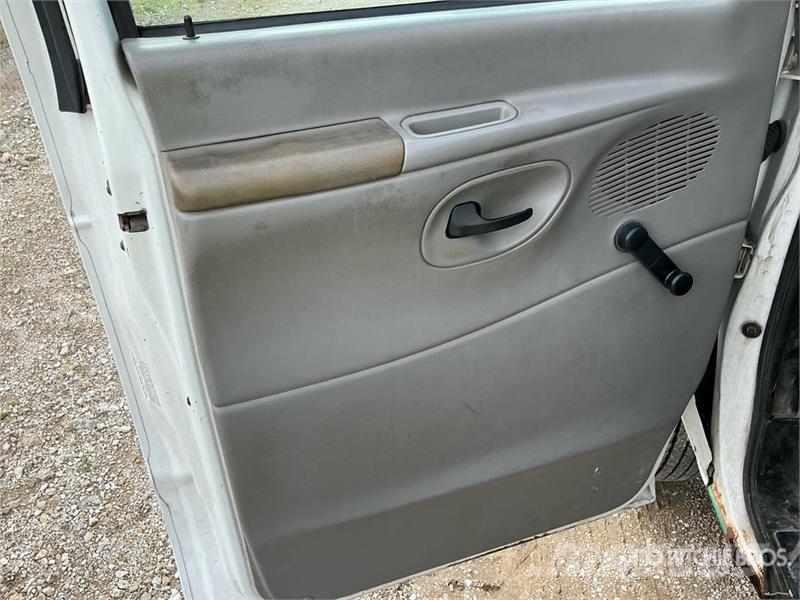 Ford E-350 Van Truck Skåpbilar