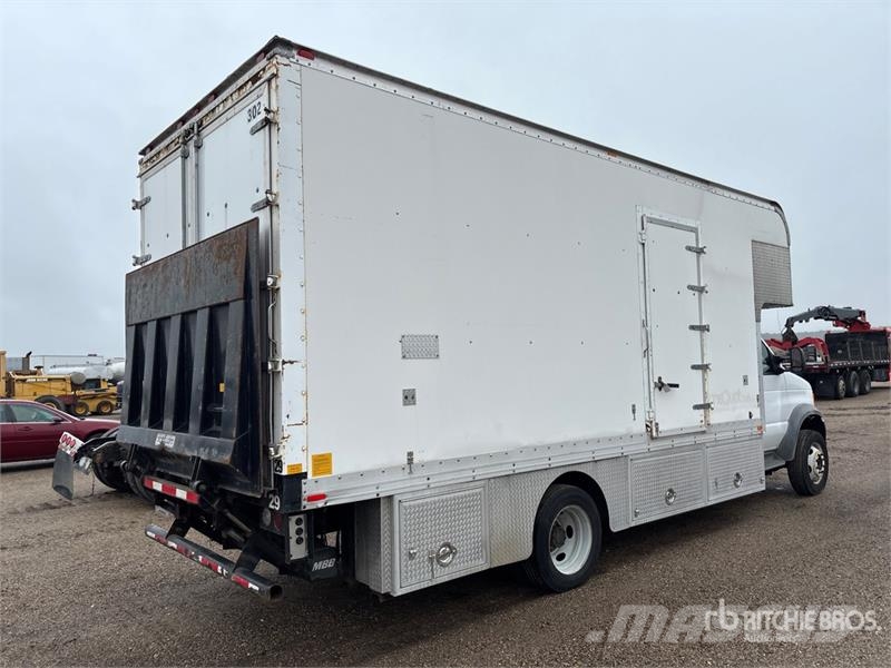 Ford E-550 4x2 Van Truck Box body trucks
