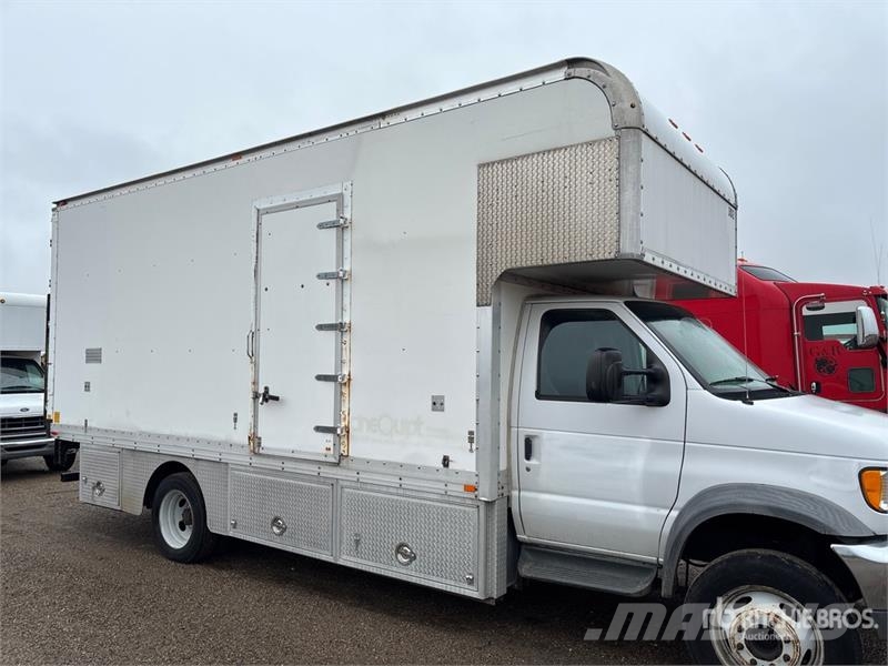Ford E-550 4x2 Van Truck Box body trucks