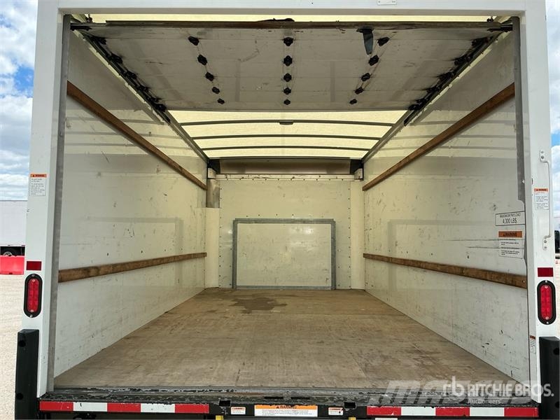 Ford E350 4x2 Van Truck ボックスボディー、ウイング、箱車