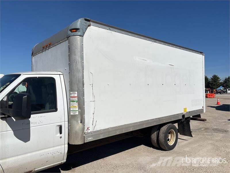 Ford E350 4x2 Van Truck Skříňová nástavba