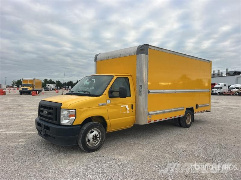 Ford E350 4x2 Van Truck Kofferaufbau