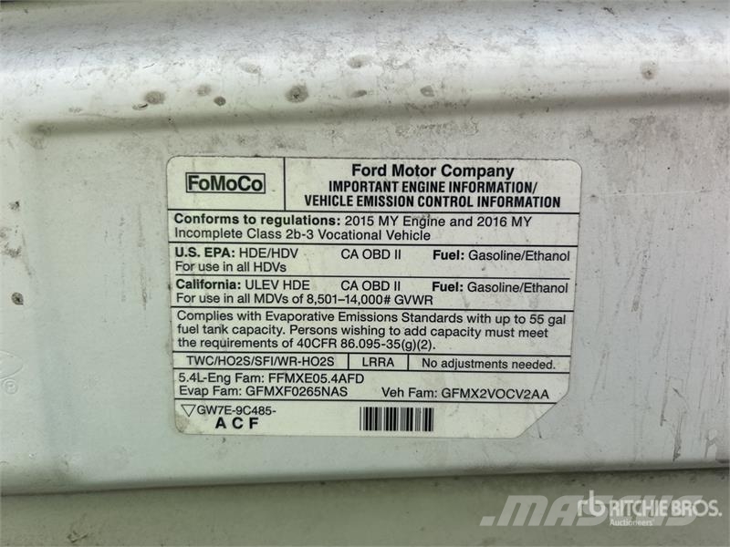 Ford E350 4x2 Van Truck (Inoperable) Camion cassonati