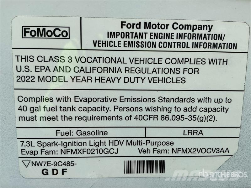 Ford E350 4x2 Van Truck ボックスボディー、ウイング、箱車