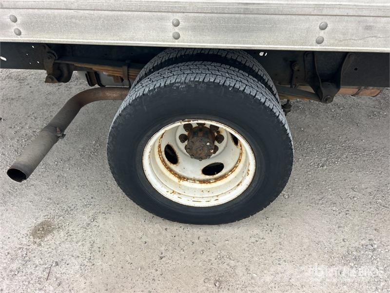 Ford E350 4x2 Van Truck (Inoperable) Camion cassonati