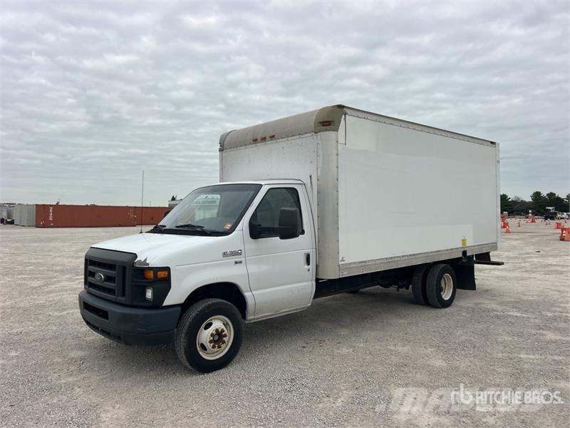 Ford E350 4x2 Van Truck (Inoperable) Camion cassonati