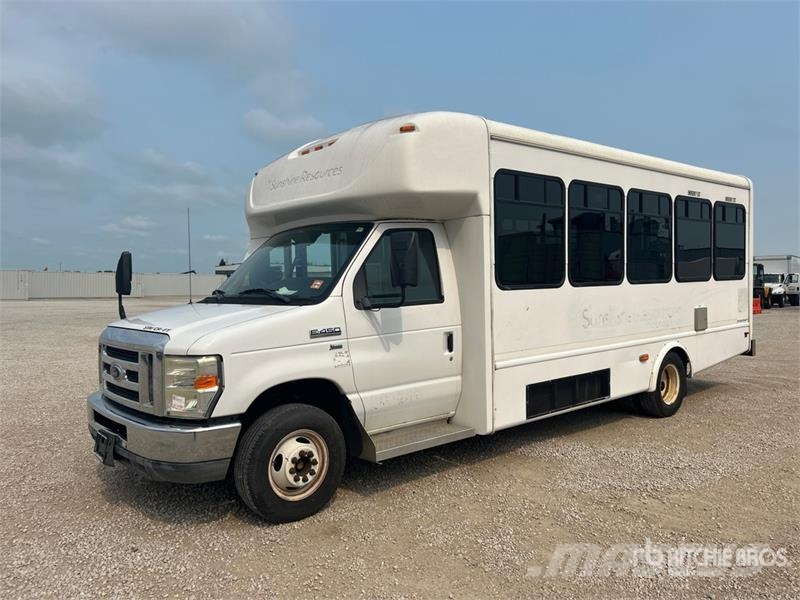 Ford E450 4x2 14-Seat Bus Minibusse