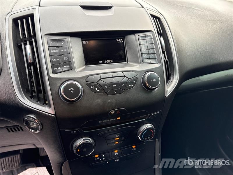 Ford Edge 2WD SUV Auto's