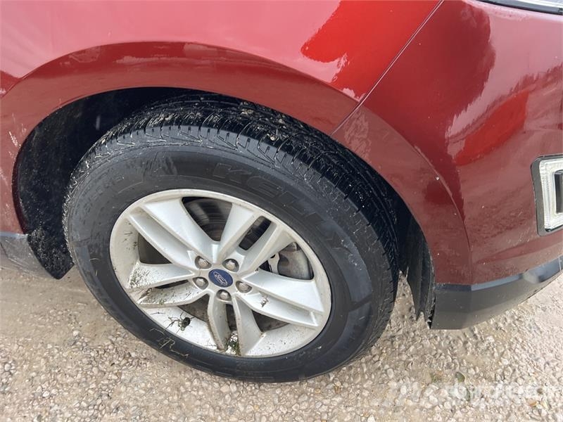 Ford EDGE AWD SUV Kistehergépjárművek